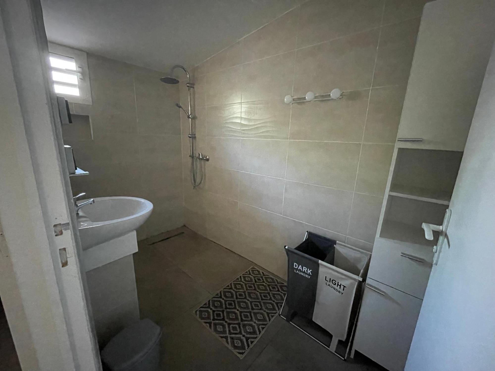 Casa Valencia, Proche De Toutes Commodites Saint Pierre Luaran gambar